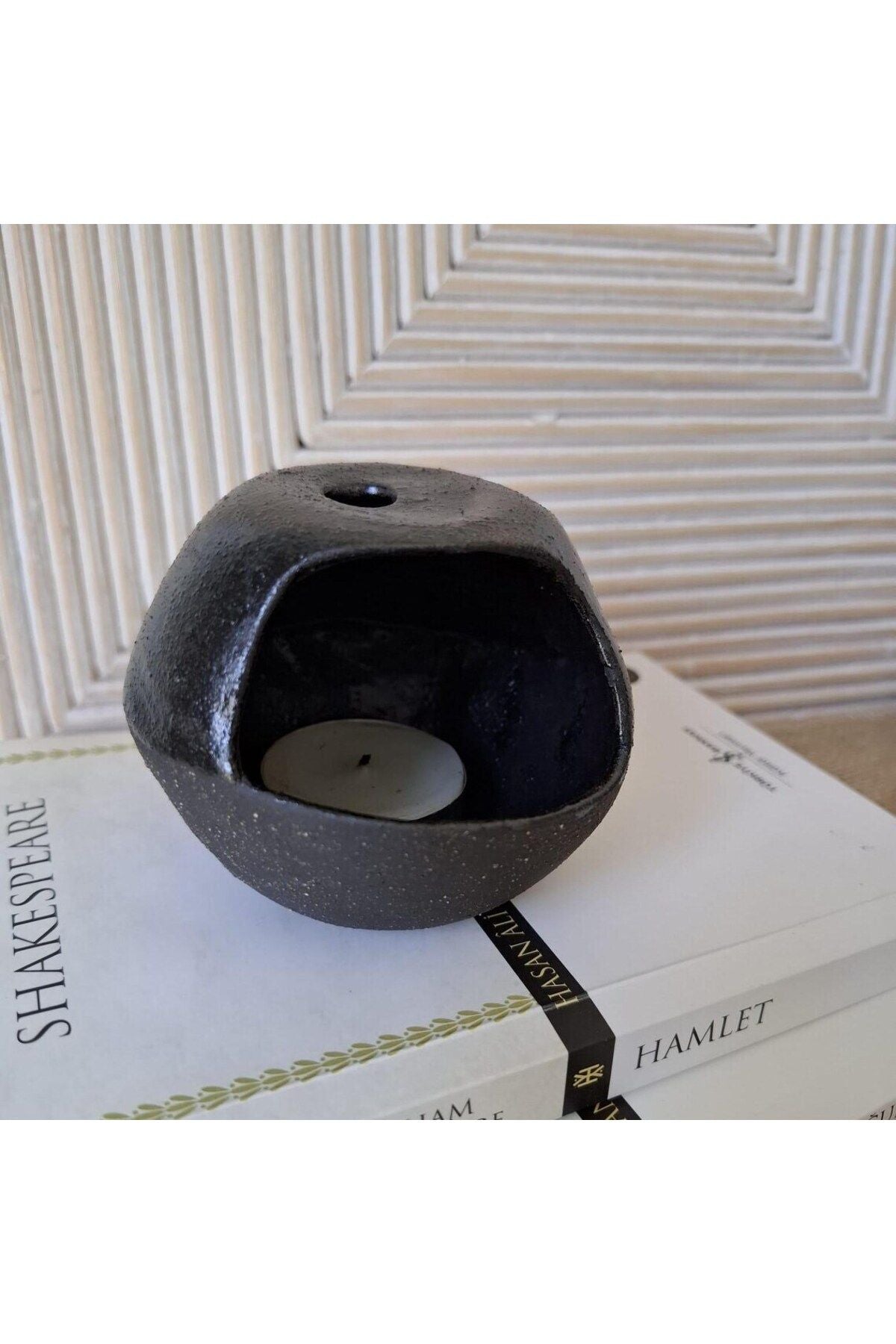 El Yapımı Siyah Seramik Tütsü Brülörü – Modern Minimalist Tasarım BVAC00034