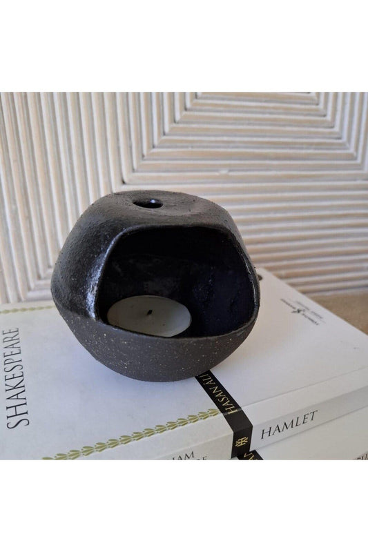 El Yapımı Siyah Seramik Tütsü Brülörü – Modern Minimalist Tasarım BVAC00034